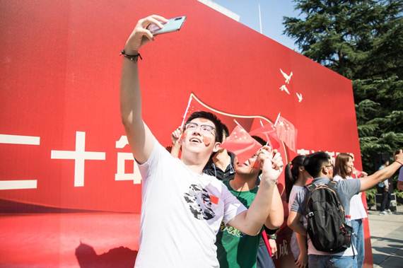 說明:http://chuxin.buaa.edu.cn/__local/8/8C/83/95A9EE2221AB52B8F21AAAF1B16_7250512E_15B3A.jpg